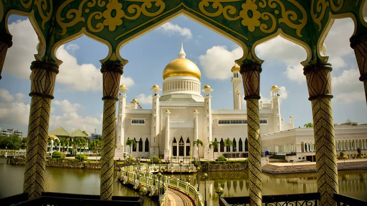 Presenting Servicve Sector Cooperation between Bangladesh & Brunei