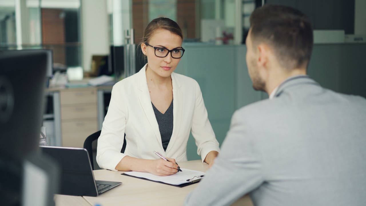 Why the "Annual Appraisal" is Dead in 2026 - How HR Appraisal is Evolving